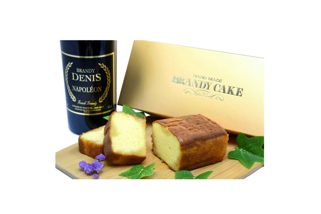 ブランデーケーキ １本２１６０円（税込）の外観